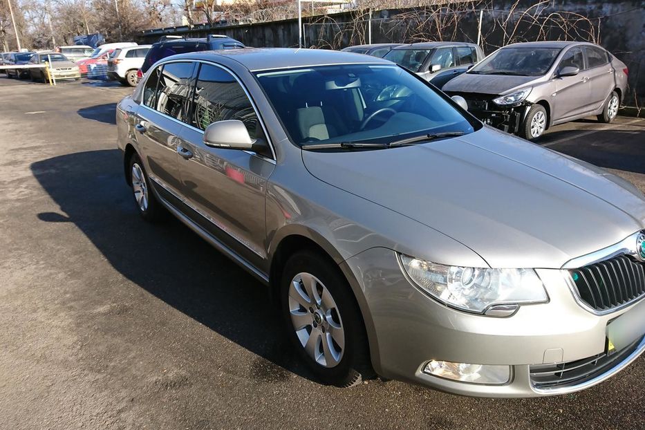 Продам Skoda Superb Лифтбек  2012 года в Одессе