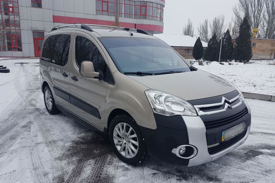 Продам Citroen Berlingo пасс. 2012 года в Запорожье