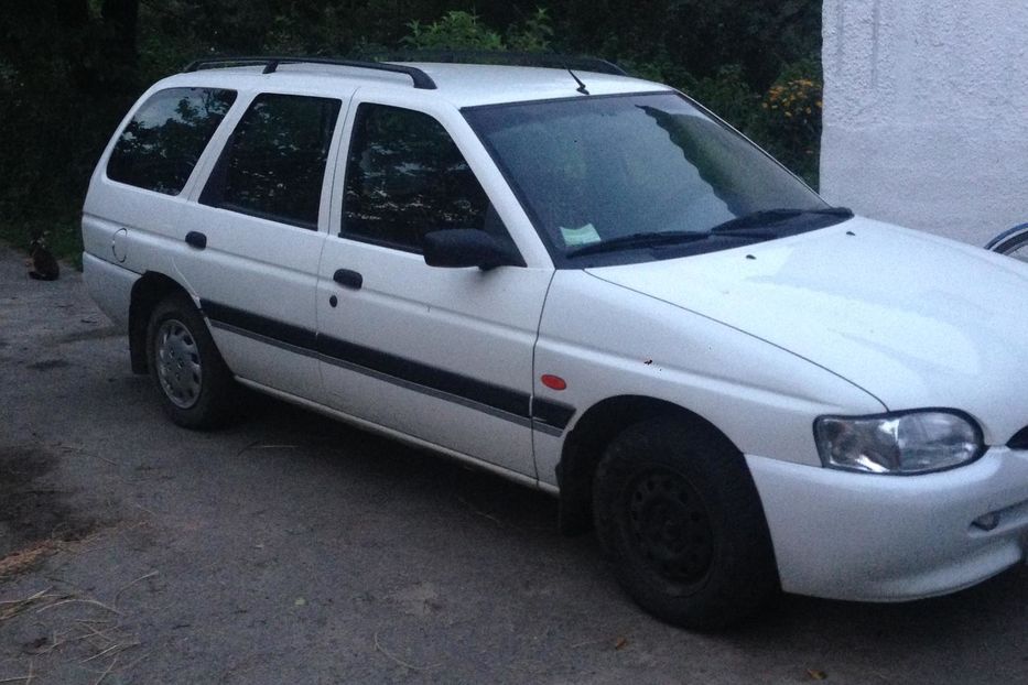 Продам Ford Escort 1996 года в Луцке