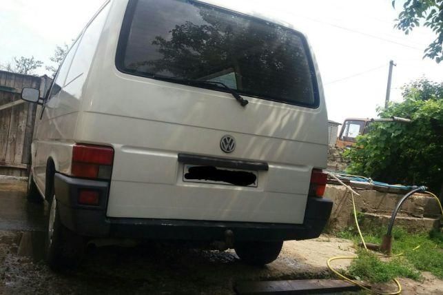 Продам Volkswagen T4 (Transporter) пасс. Кузов б.н. (донор) Volkswagen T4 грузо-пассажир 1993 года в Киеве