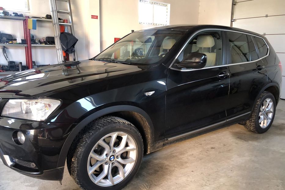 Продам BMW X3 xDrive 2013 года в Черновцах