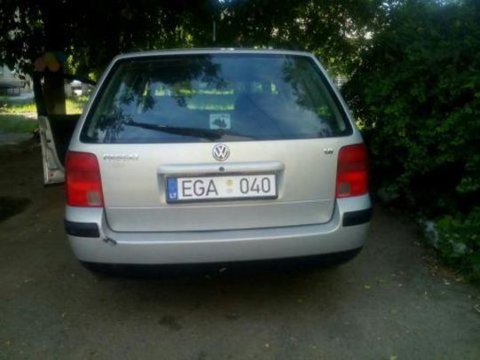 Продам Volkswagen Passat B5 2000 года в Харькове