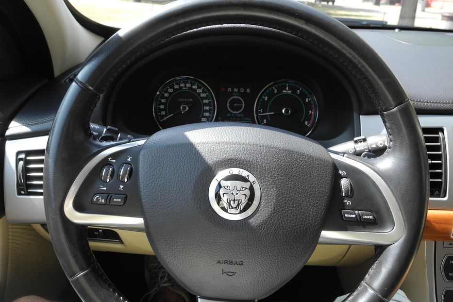 Продам Jaguar XF 2012 года в г. Мелитополь, Запорожская область