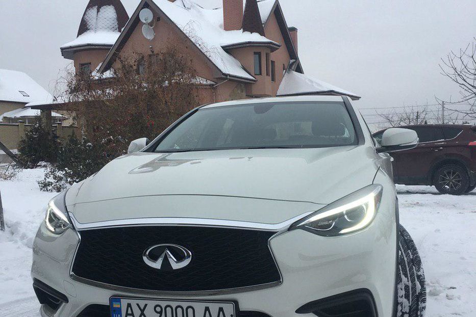 Продам Infiniti QX30 GT BASE 2017 года в Харькове