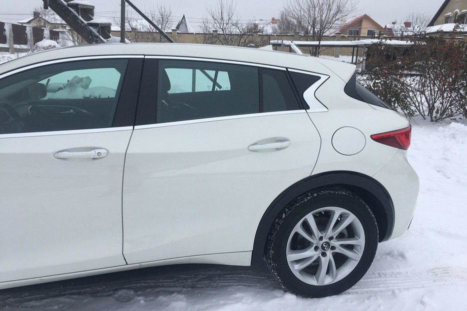 Продам Infiniti QX30 GT BASE 2017 года в Харькове