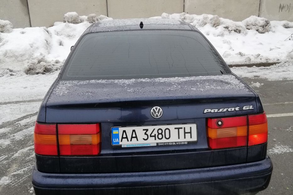 Продам Volkswagen Passat B4 1994 года в Киеве