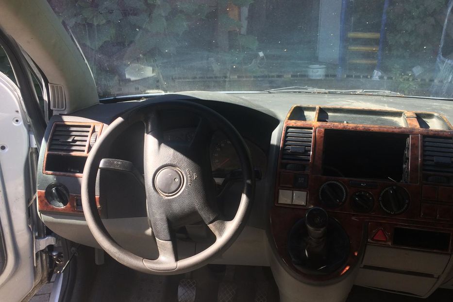 Продам Volkswagen T5 (Transporter) пасс. 2007 года в Киеве