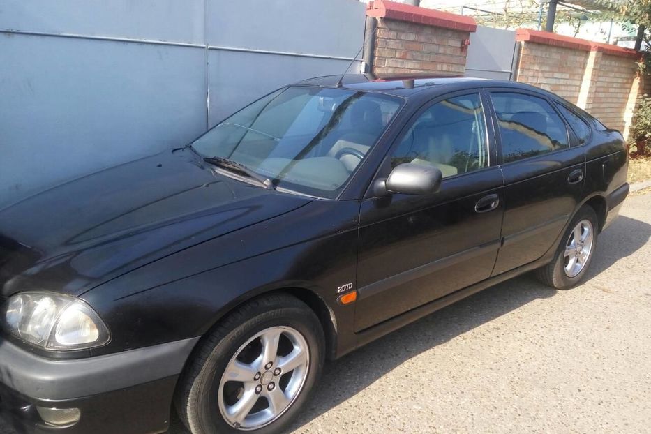 Продам Toyota Avensis 1999 года в Одессе