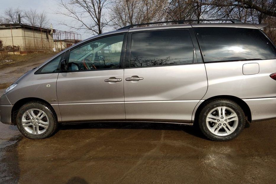 Продам Toyota Previa 2004 года в Одессе