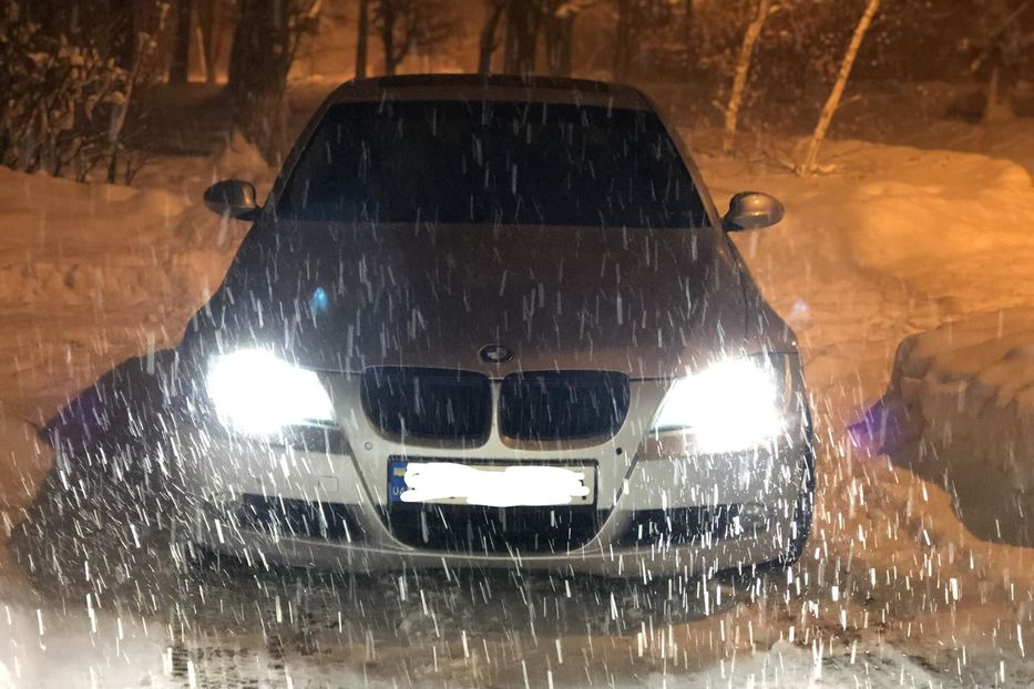 Продам BMW 325 2005 года в Харькове