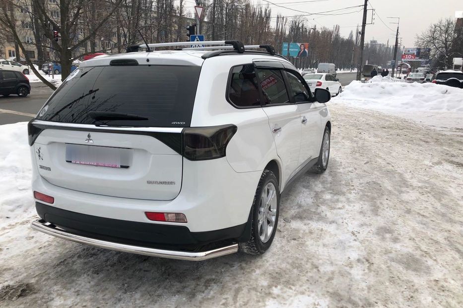 Продам Mitsubishi Outlander 2013 года в Киеве