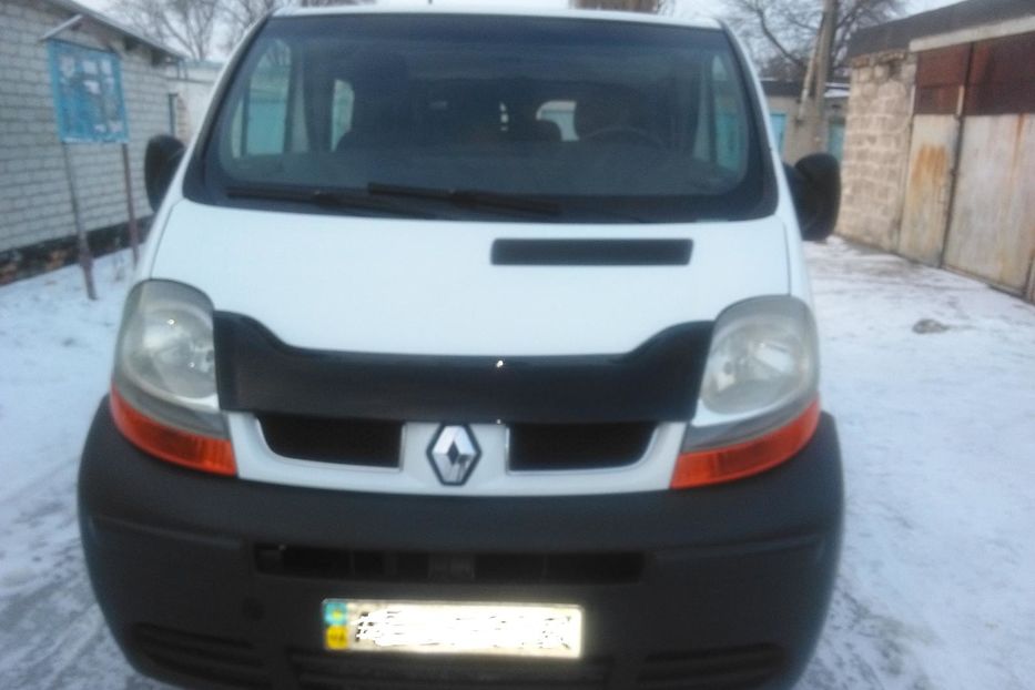 Продам Renault Trafic пасс. 100ка 2003 года в Запорожье