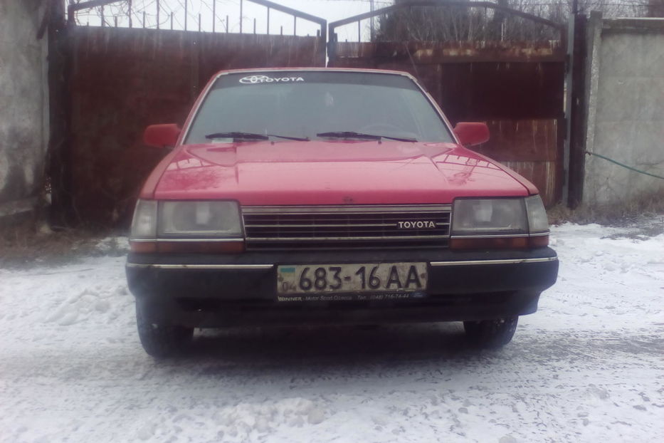 Продам Toyota Carina 1988 года в Одессе