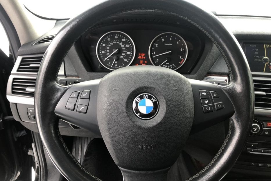 Продам BMW X5 2013 года в Днепре