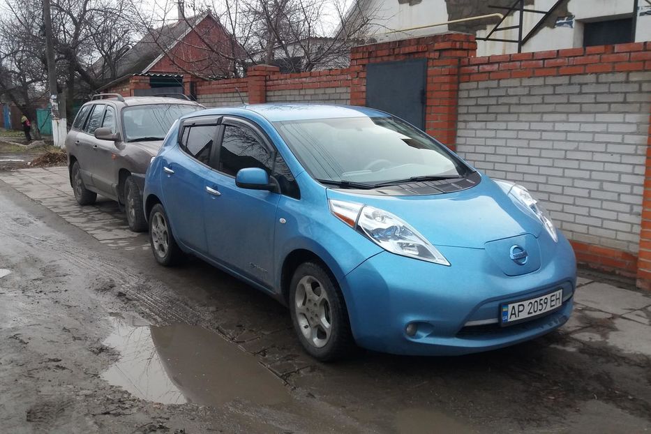 Продам Nissan Leaf 2012 года в Запорожье