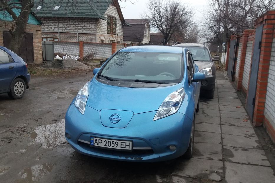 Продам Nissan Leaf 2012 года в Запорожье