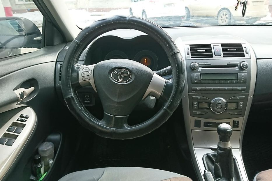 Продам Toyota Corolla 2008 года в Черновцах