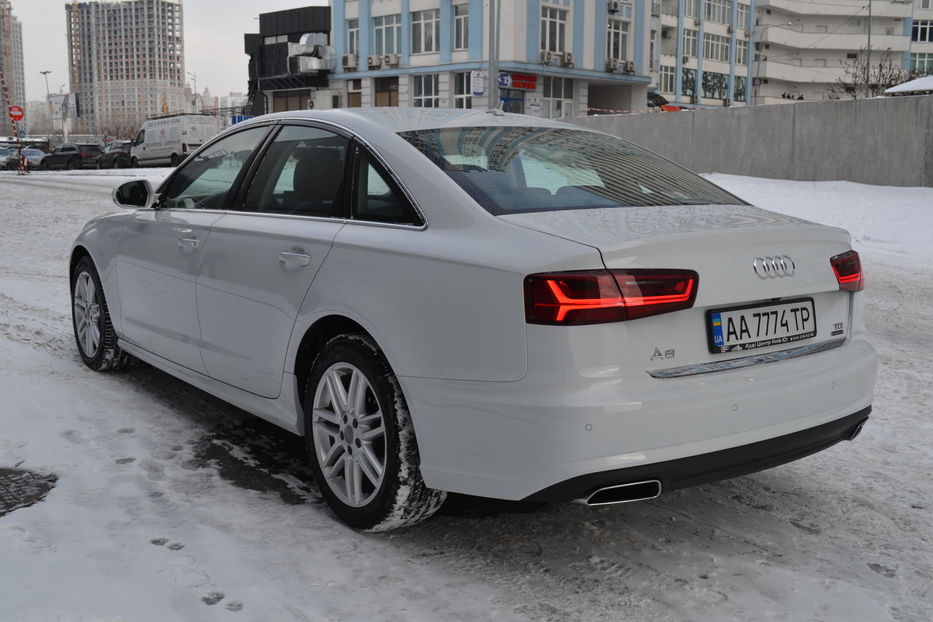 Продам Audi A6 Quattro 2016 года в Киеве