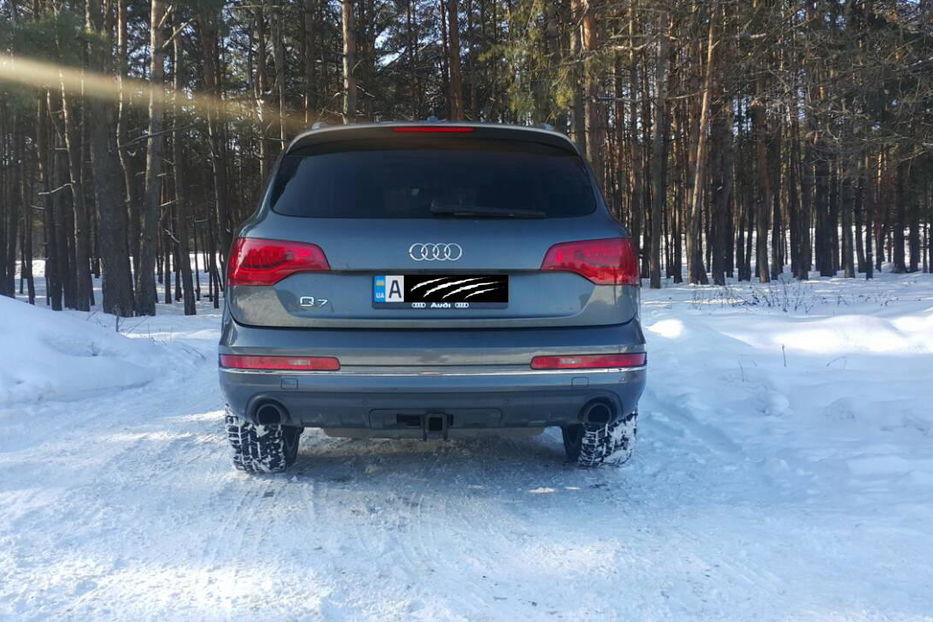 Продам Audi Q7 2013 года в Киеве