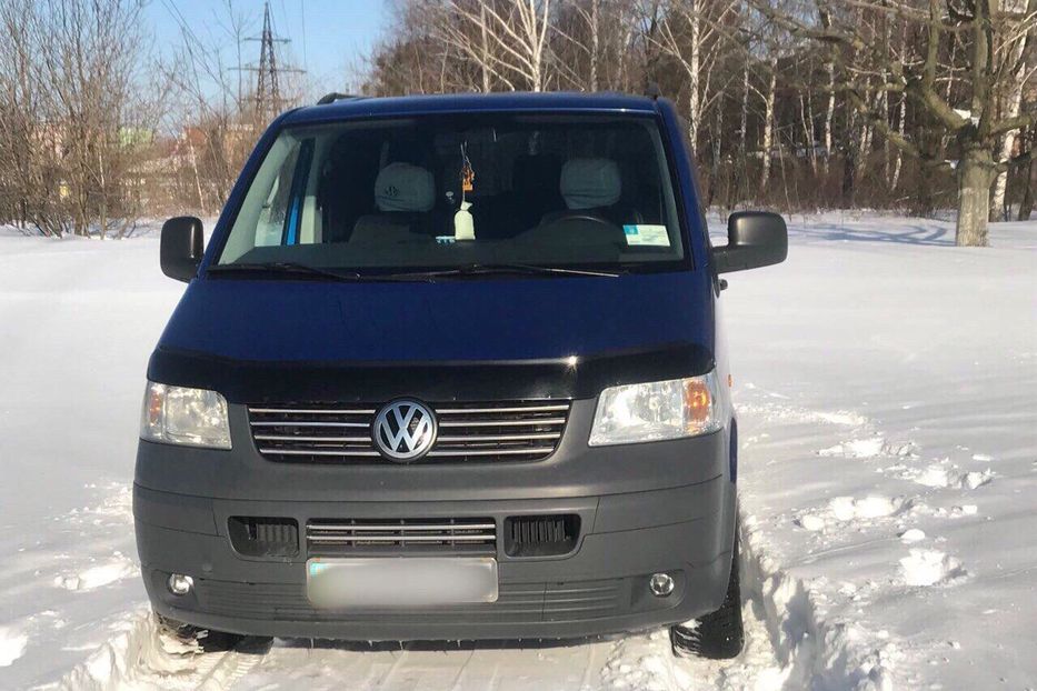 Продам Volkswagen T5 (Transporter) пасс. 2006 года в Киеве