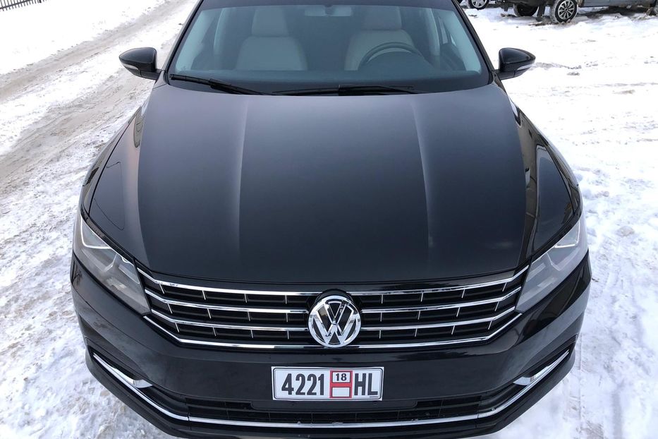 Продам Volkswagen Passat B8 1.8Т 2016 года в Чернигове