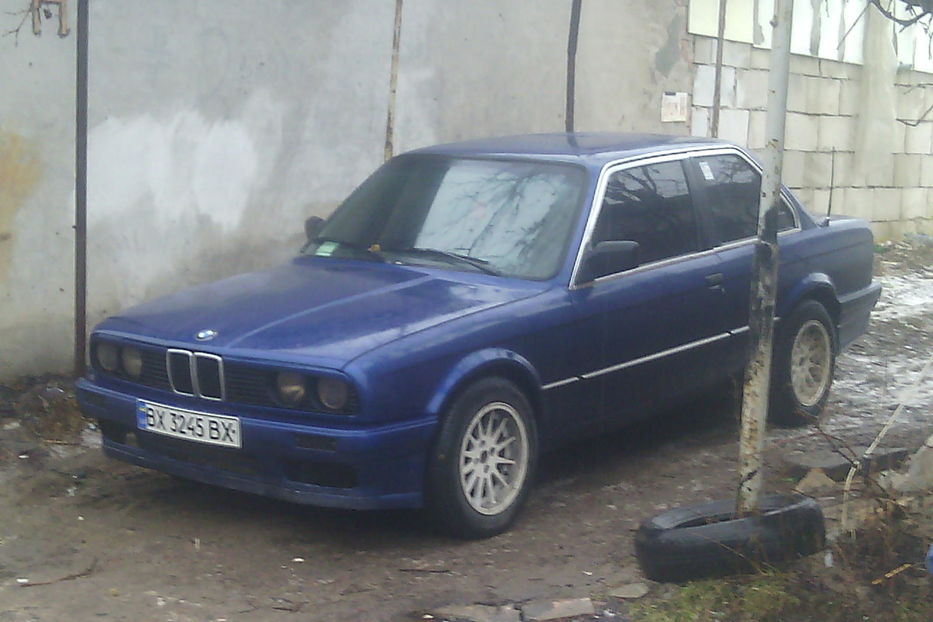 Продам BMW 318 1985 года в Хмельницком