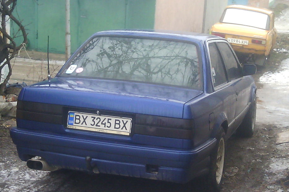Продам BMW 318 1985 года в Хмельницком