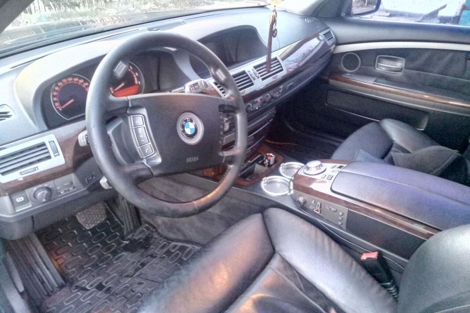 Продам BMW 745 2004 года в Николаеве