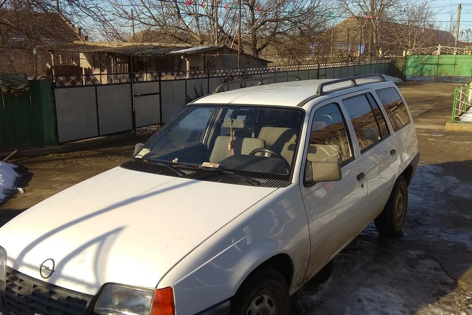Продам Opel Kadett Караван 1988 года в г. Измаил, Одесская область