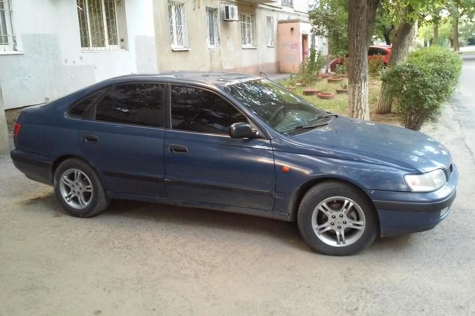 Продам Toyota Carina 1995 года в Одессе