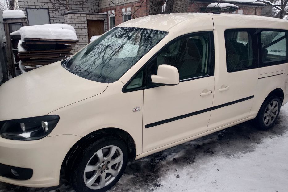 Продам Volkswagen Caddy пасс. 2013 года в Харькове