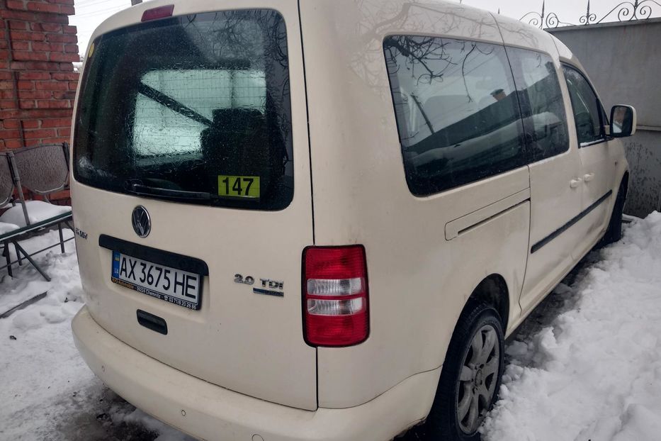 Продам Volkswagen Caddy пасс. 2013 года в Харькове