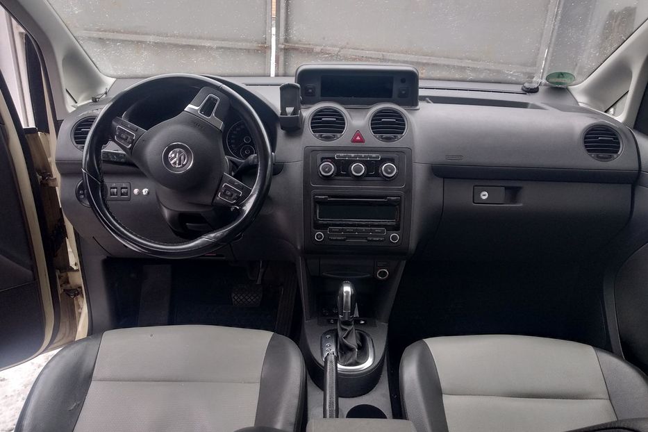 Продам Volkswagen Caddy пасс. 2013 года в Харькове