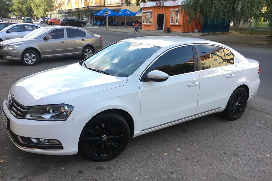 Продам Volkswagen Passat B7 2013 года в Ужгороде