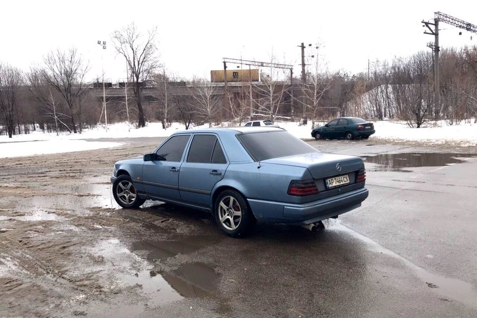 Продам Mercedes-Benz E-Class 1986 года в Запорожье