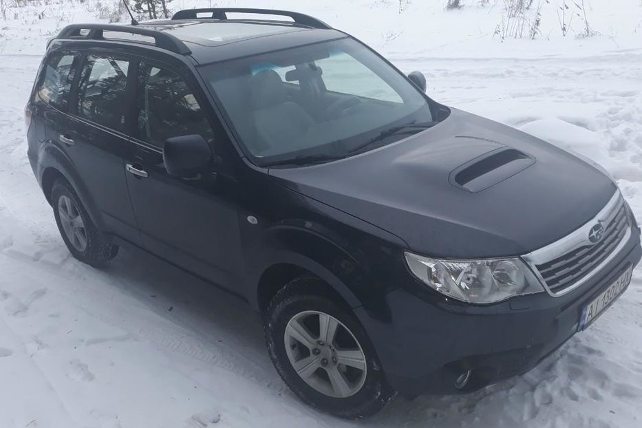 Продам Subaru Forester Premium 2010 года в Киеве