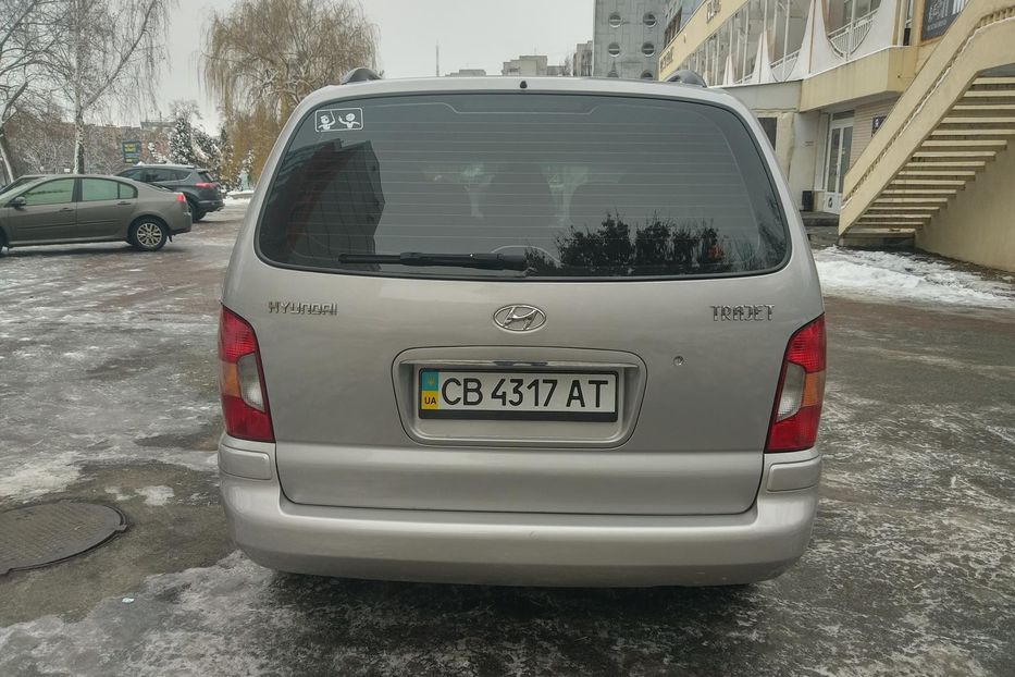 Продам Hyundai Trajet 7 мест 2004 года в Чернигове