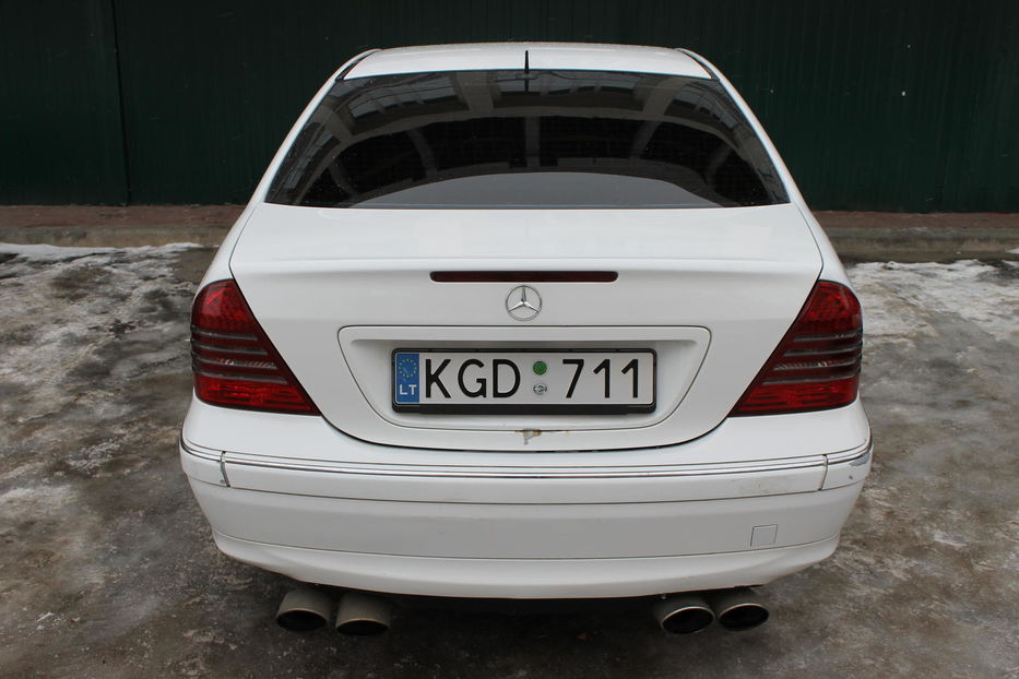 Продам Mercedes-Benz C-Class 320 Avantgarde 2000 года в Киеве