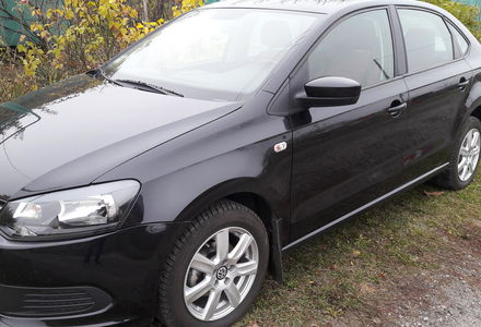 Продам Volkswagen Polo Седан 2012 года в Киеве