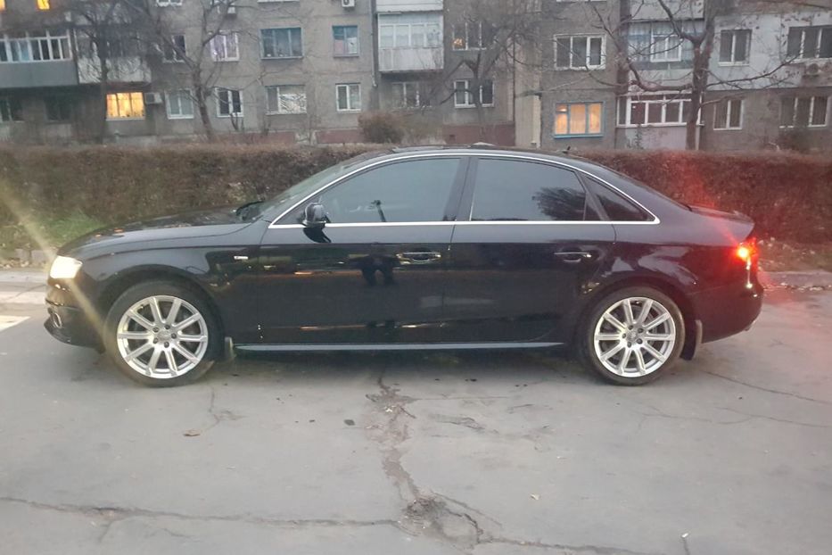 Продам Audi A4 B8 S-Line 2012 года в Днепре