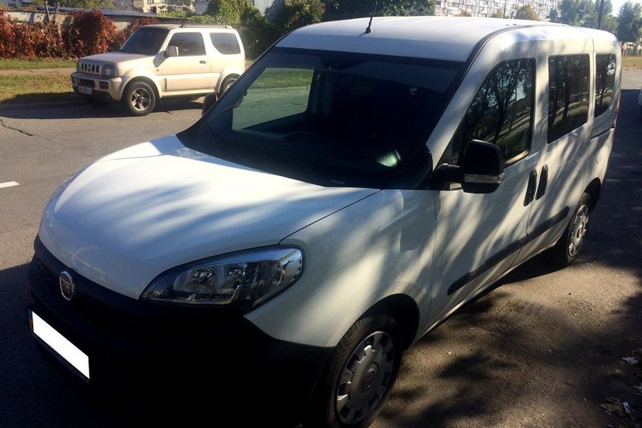 Продам Fiat Doblo пасс. 2015 года в Киеве