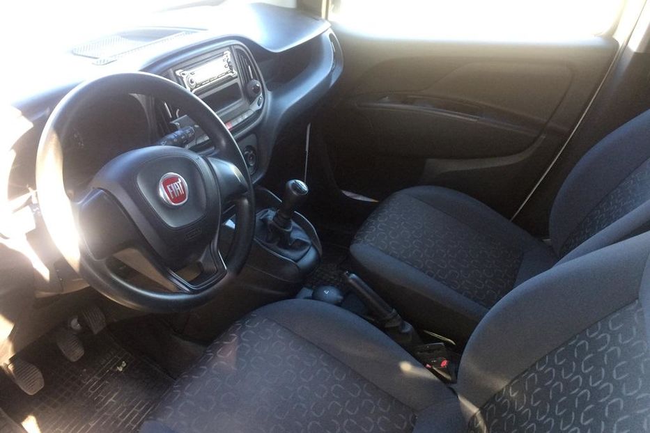 Продам Fiat Doblo пасс. 2015 года в Киеве