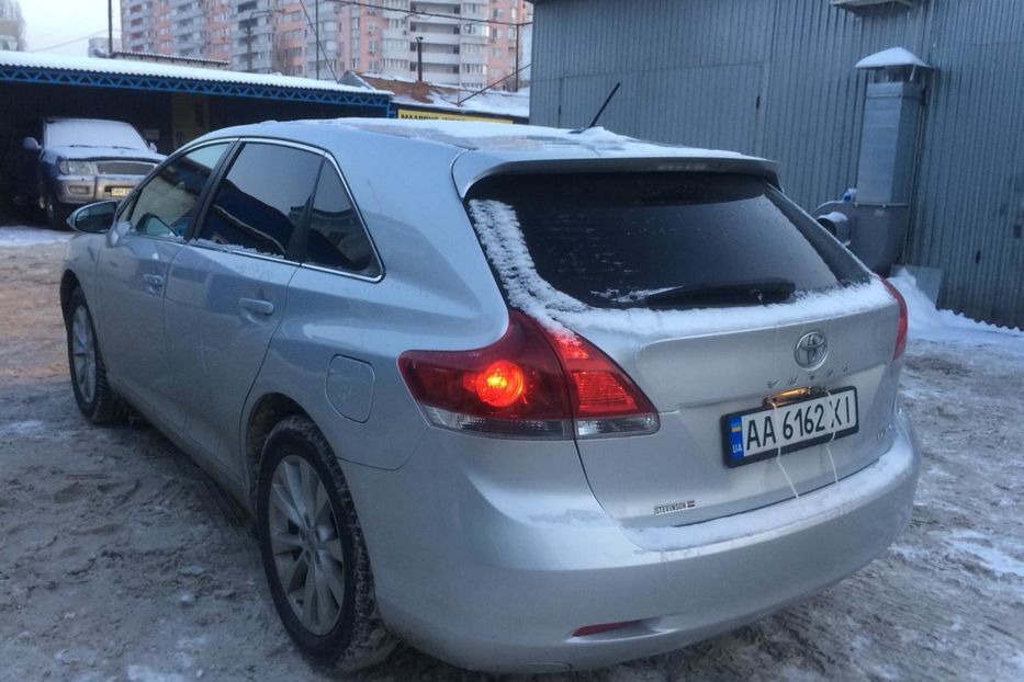 Продам Toyota Venza 2013 года в Киеве