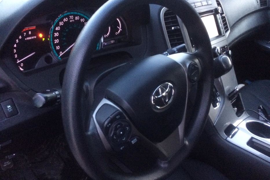 Продам Toyota Venza 2013 года в Киеве