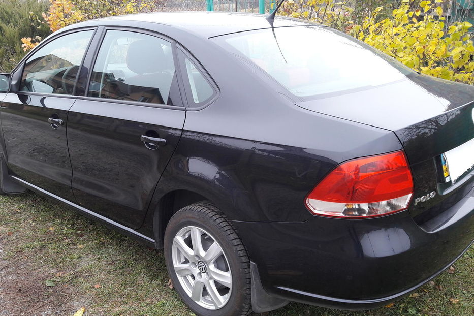 Продам Volkswagen Polo Седан 2012 года в Киеве