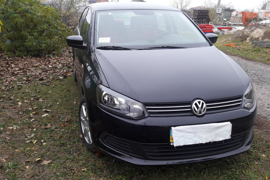 Продам Volkswagen Polo Седан 2012 года в Киеве