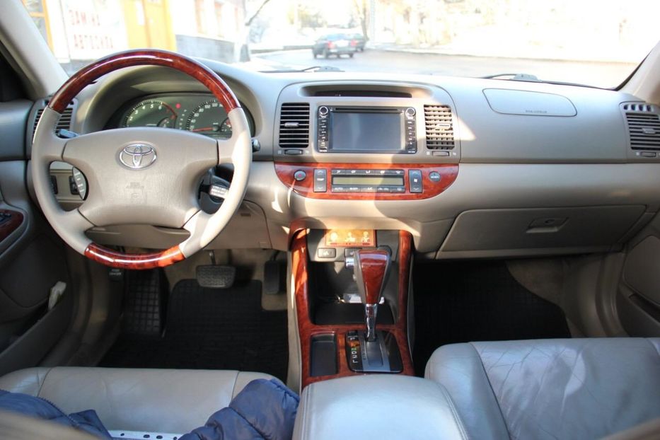 Продам Toyota Camry 2004 года в Луцке