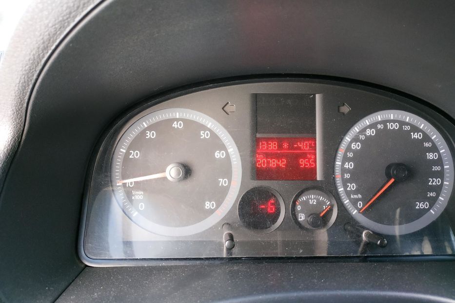 Продам Volkswagen Caddy пасс. ориг. пасс. 1.4 газ\бензин 2004 года в Сумах