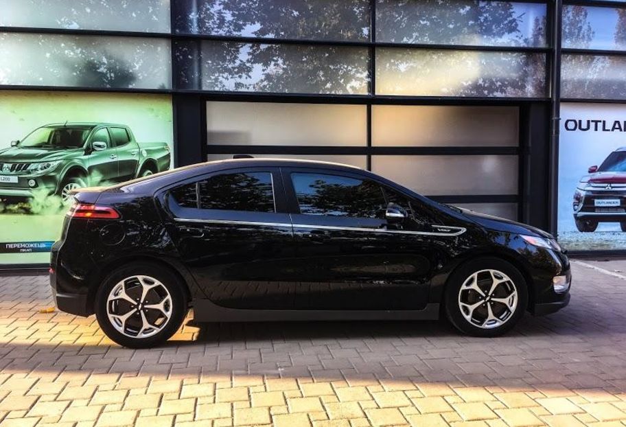 Продам Chevrolet Volt Premier 2015 года в Киеве