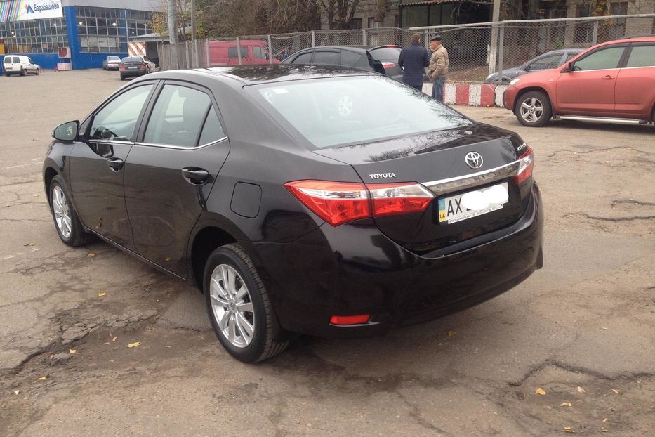 Продам Toyota Corolla Active +  2014 года в Харькове